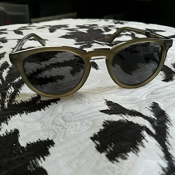 Banana Republic Men's Johnny Sunglasses - Picture 2 of 6